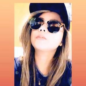 Meet your Posher, Franzcine